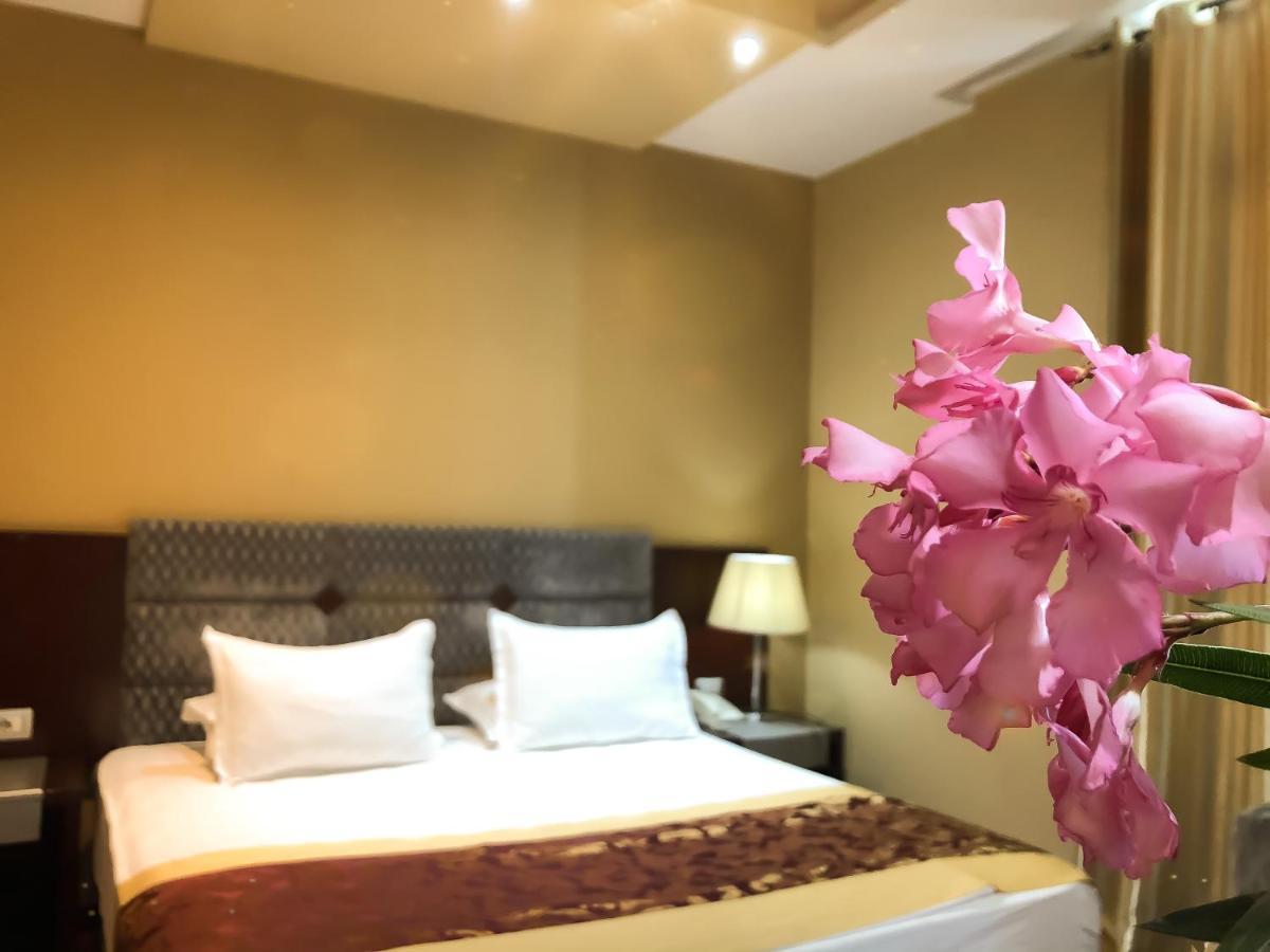 Hotel Arifi Shkoder Exterior photo